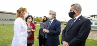 Instalación del hospital modular móvil reubicable del Ejército Argentino.