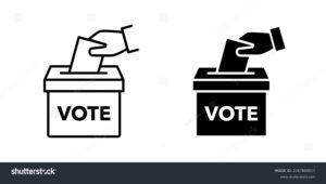 manos depositando boleto en urna transparente