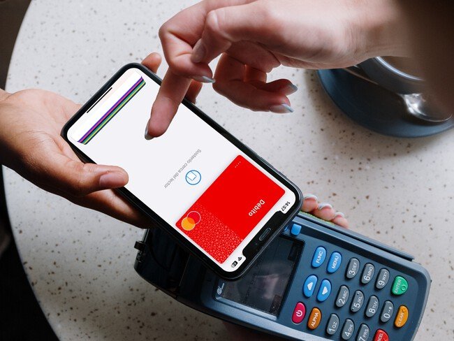 Cuánto tarda en acreditarse un pago realizado en Mercado Pago 2 persona pagando con celular y tarjeta